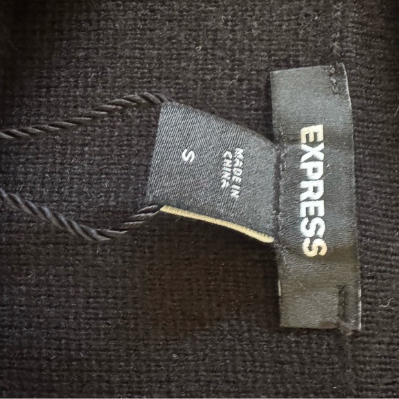 Express Black Ribbed Tank Top - Picture 3 of 6